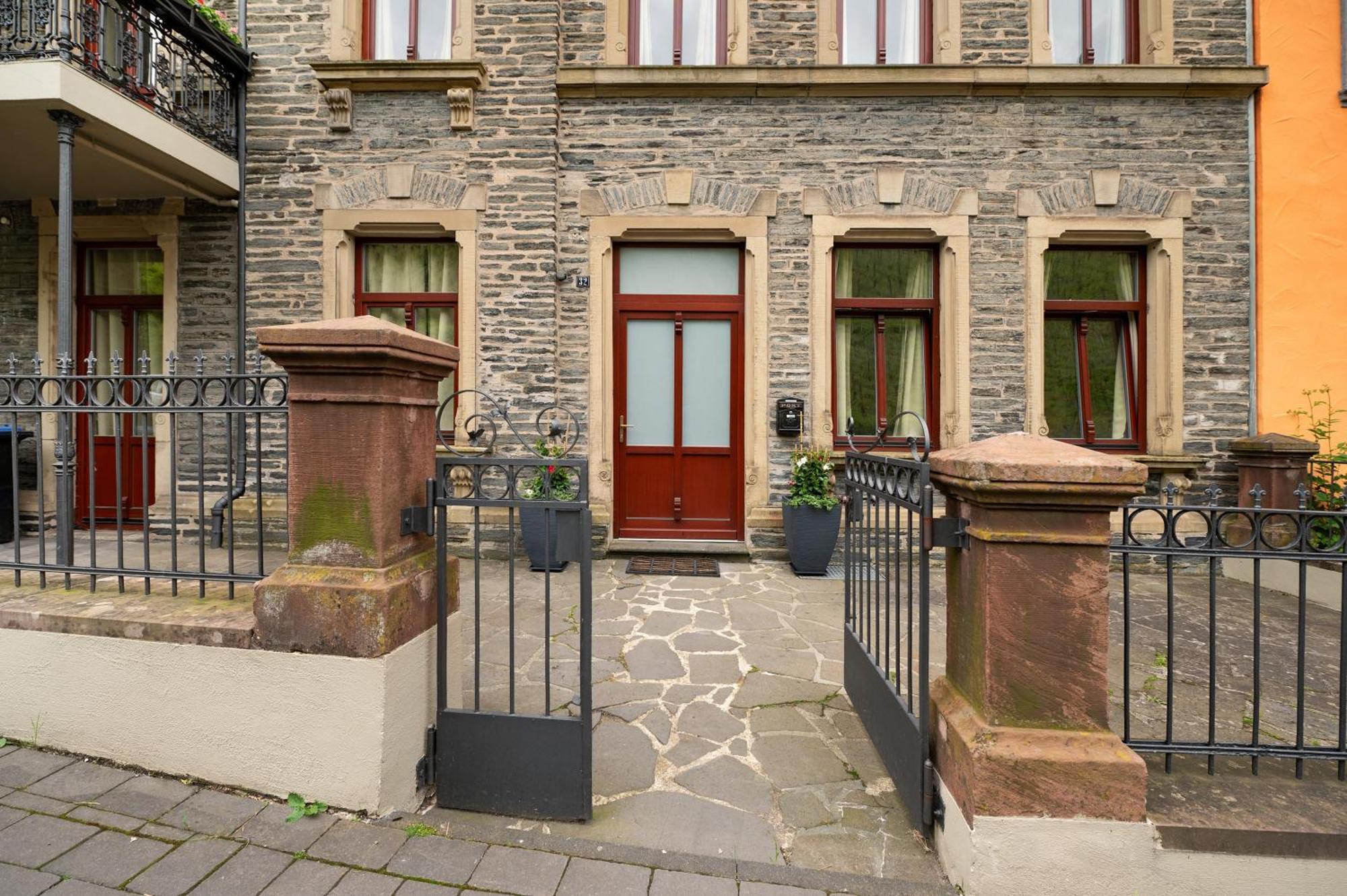 Alte Stadtvilla Am Weinberg 1 Traben-Trarbach Exterior foto